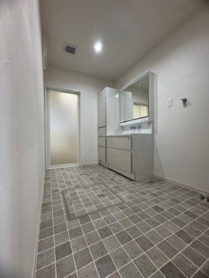 内部⑨　グラフェンストーン使用